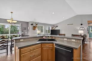 2033 Orchard Ridge Dr NW, Grand Rapids, MI 49534 - Photo 16