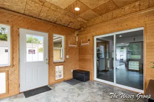 1456 Ball Ave NE, Grand Rapids, MI 49505 - Photo 12