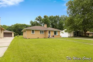 1456 Ball Ave NE, Grand Rapids, MI 49505 - Photo 40