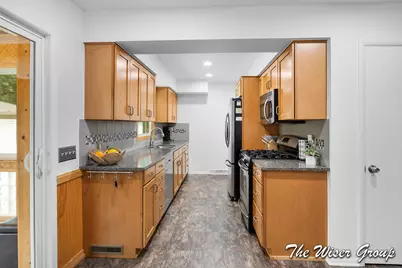 1456 Ball Avenue NE, Grand Rapids, MI 49505 - Photo 6