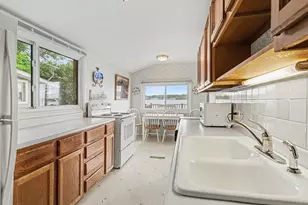 3281 Country Club Way, Albion, MI 49224 - Photo 10