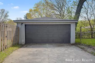 1512 Rossman Ave SE, Grand Rapids, MI 49507 - Photo 26