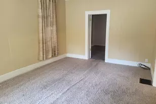254 4th Ave, Manistee, MI 49660 - Photo 10