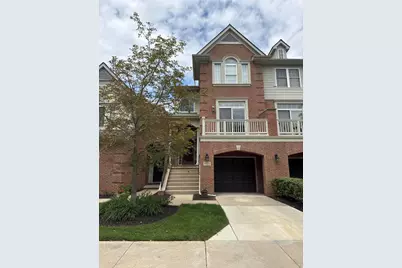 37572 Newburgh Park Circle #33, Livonia, MI 48152 - Photo 1