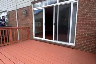 37572 Newburgh Park Cir, Livonia, MI 48152 - Photo 8