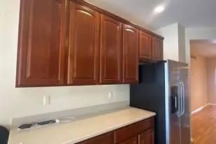37572 Newburgh Park Cir, Livonia, MI 48152 - Photo 12