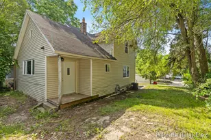1115 Baxter St SE, Grand Rapids, MI 49507 - Photo 1