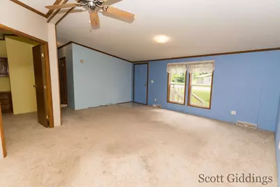 206 E 1st Street, Stanton, MI 48888 - Photo 16