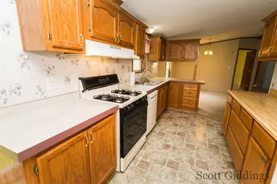 206 E 1st Street, Stanton, MI 48888 - Photo 40