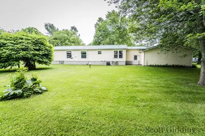 206 E 1st Street, Stanton, MI 48888 - Photo 8