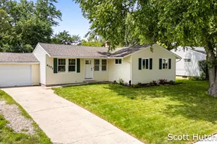 4171 Miramar Ave NE, Grand Rapids, MI 49525 - Photo 1