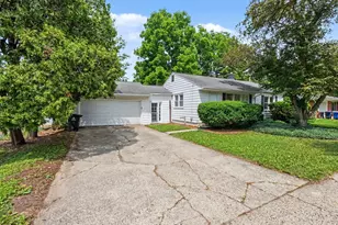 2010 Ferdon Rd, Ann Arbor, MI 48104 - Photo 2