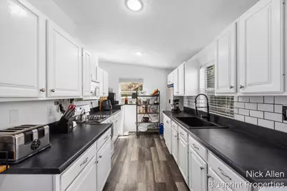 158 Wilson Street, Coloma, MI 49038 - Photo 10