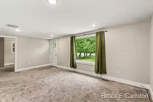 643 E Sternberg Rd, Norton Shores, MI 49441 - Photo 14