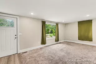 643 E Sternberg Rd, Norton Shores, MI 49441 - Photo 16