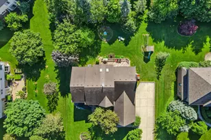 17733 Rolling Woods Cir, Northville, MI 48168 - Photo 8