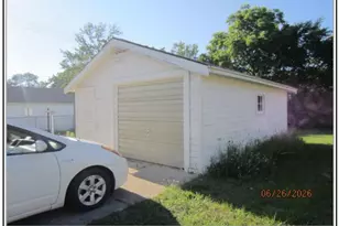 1407 Franklin Ave, Grand Haven, MI 49417 - Photo 4