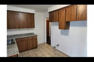 18111 Mitchell St, Detroit, MI 48234 - Photo 4