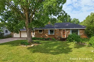 8261 Cottonwood Dr, Jenison, MI 49428 - Photo 40