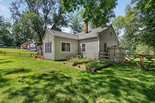 754 Collindale Ave NW, Grand Rapids, MI 49504 - Photo 6