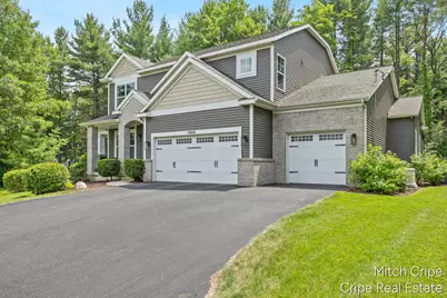 5050 Tiamo Lane NE, Rockford, MI 49341 - Photo 8