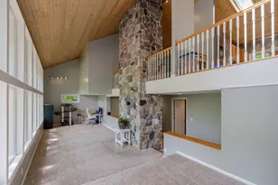 52120 Kern Dr, Three Rivers, MI 49093 - Photo 4
