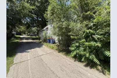 1335 Kalamazoo Avenue SE, Grand Rapids, MI 49507 - Photo 2