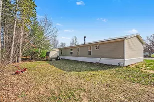 9137 Pine Lake Ct, West Olive, MI 49460 - Photo 16