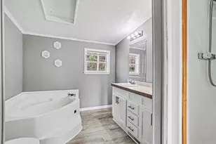 9137 Pine Lake Ct, West Olive, MI 49460 - Photo 10