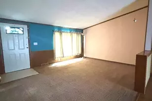 614 Linwood Ave, Battle Creek, MI 49037 - Photo 2