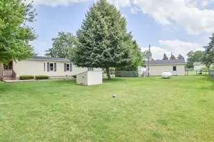 556 N Briggs Rd, Quincy, MI 49082 - Photo 4