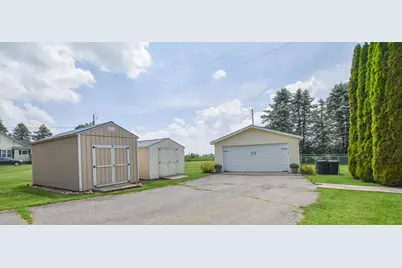 556 N Briggs Road, Quincy, MI 49082 - Photo 2