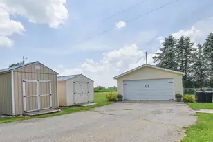 556 N Briggs Rd, Quincy, MI 49082 - Photo 2