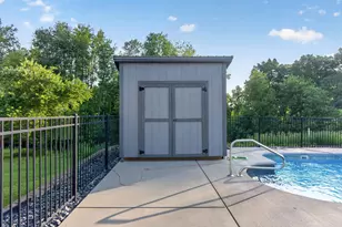 26999 Division Dr, Albion, MI 49224 - Photo 14