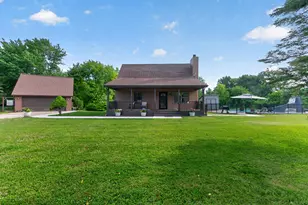 26999 Division Dr, Albion, MI 49224 - Photo 2