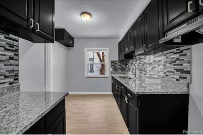 17212 Sunderland Road, Detroit, MI 48219 - Photo 10