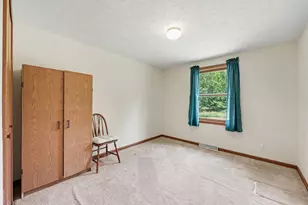 8202 Kennedy Rd, Munith, MI 49259 - Photo 16