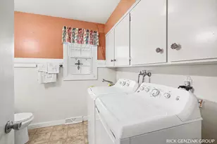 7747 Park Ln Ave, Jenison, MI 49428 - Photo 24