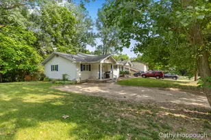 610-612 N Dexter St, Ionia, MI 48846 - Photo 6