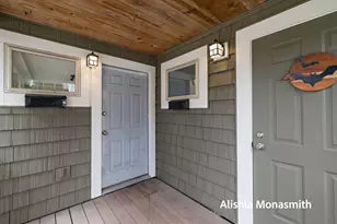 313 N 5th St, Grand Haven, MI 49417 - Photo 4