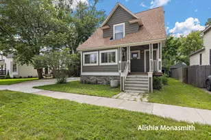 313 N 5th St, Grand Haven, MI 49417 - Photo 2