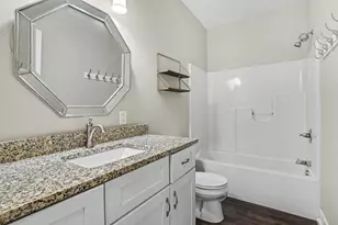 143 S State St, Zeeland, MI 49464 - Photo 10