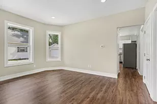 143 S State St, Zeeland, MI 49464 - Photo 4