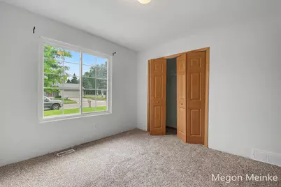 105 Pineview Drive, Belding, MI 48809 - Photo 16