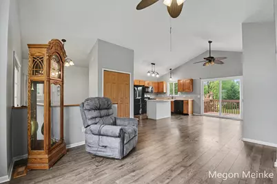 105 Pineview Drive, Belding, MI 48809 - Photo 10