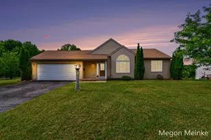 105 Pineview Dr, Belding, MI 48809 - Photo 28