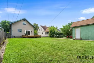 933 Crescent St NE, Grand Rapids, MI 49503 - Photo 40