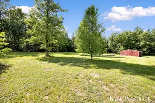 5953 S Newcosta Ave, Newaygo, MI 49337 - Photo 34