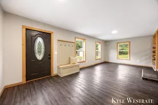 5953 S Newcosta Ave, Newaygo, MI 49337 - Photo 4