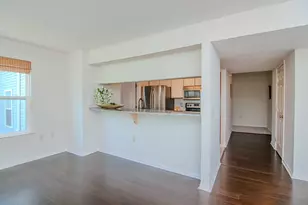 1704 Weatherstone Dr, Ann Arbor, MI 48108 - Photo 4